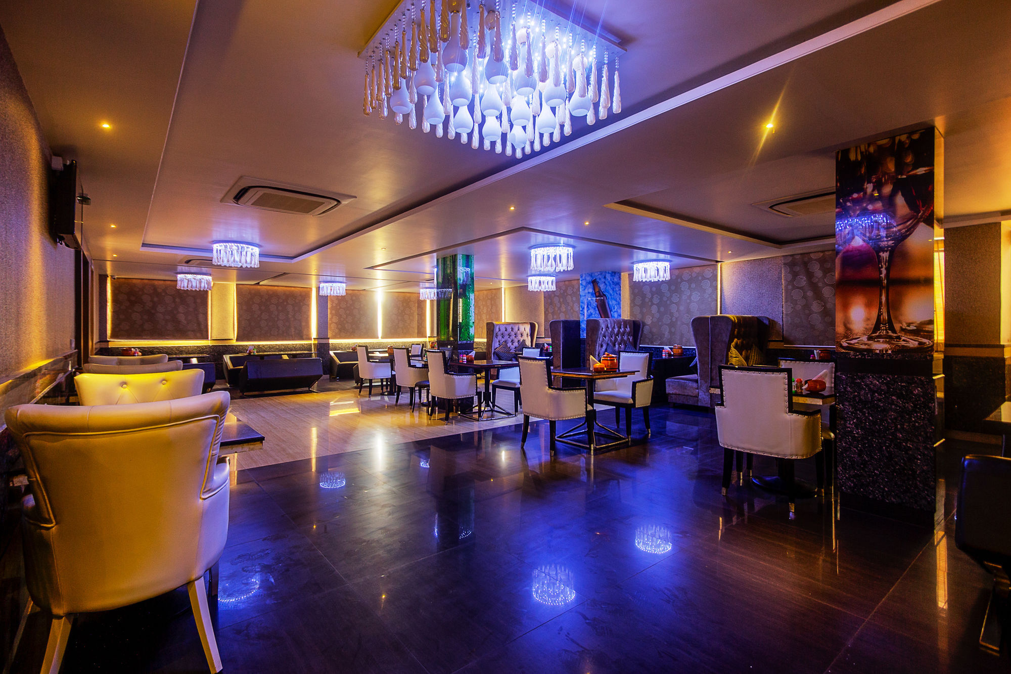Treebo Shivani Indore Exterior foto