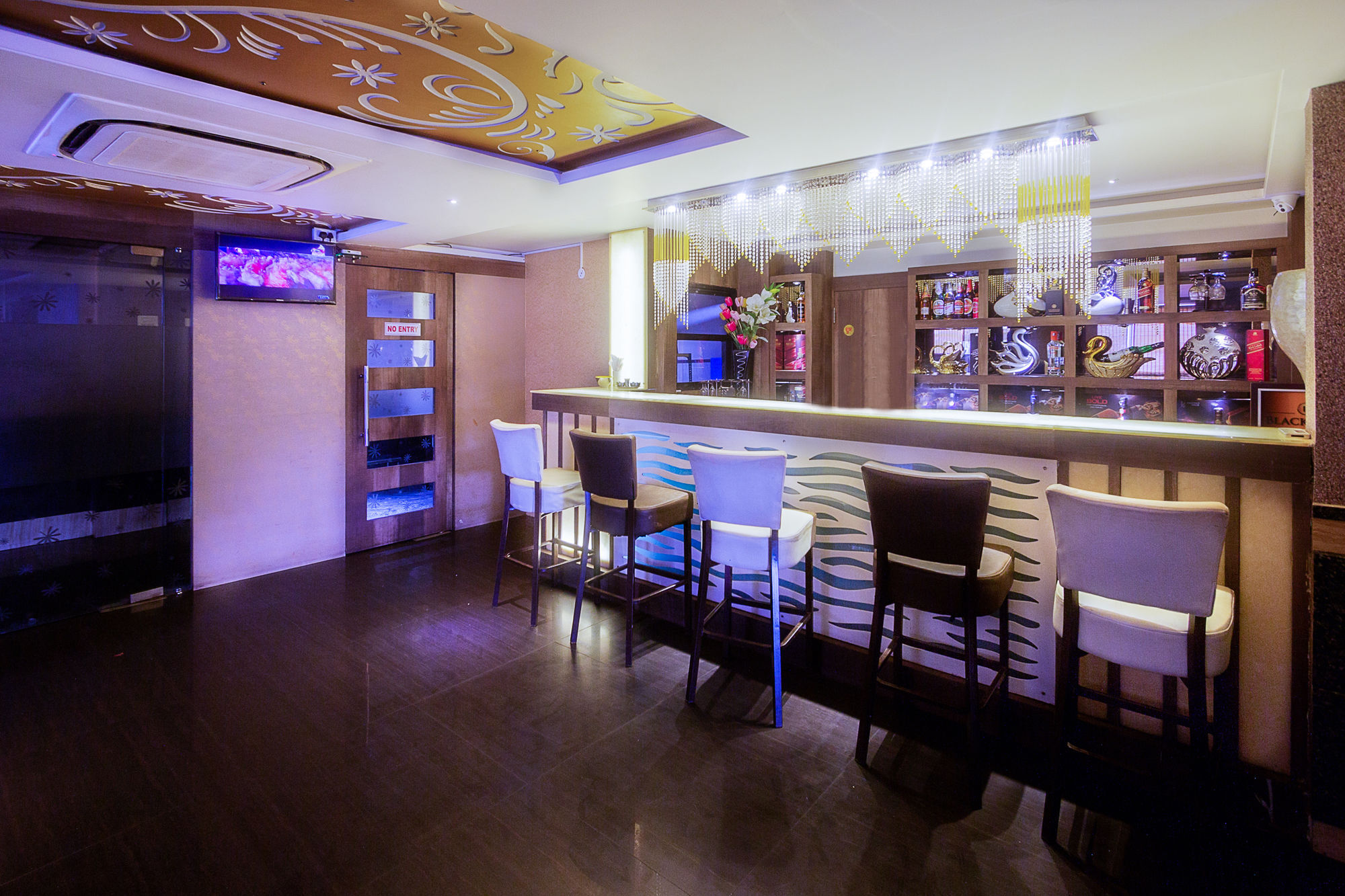 Treebo Shivani Indore Exterior foto